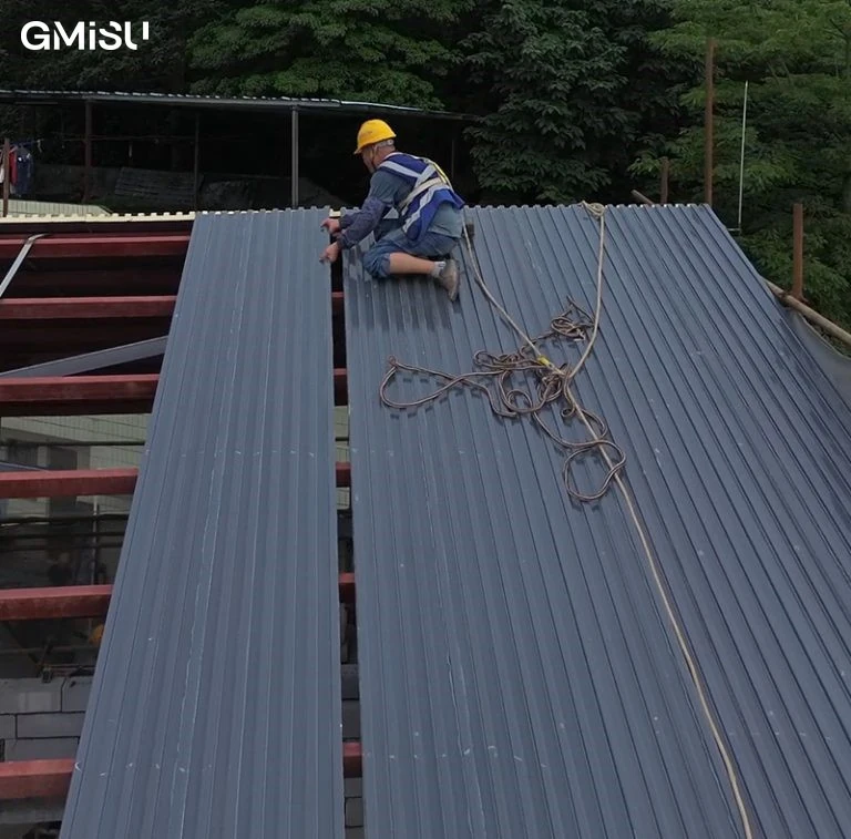 Modular Insulated Aluminum Panel (365 mm Width) production or installation